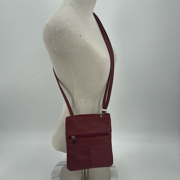 NWOT red leather crossbody bag - Picture 1 of 5